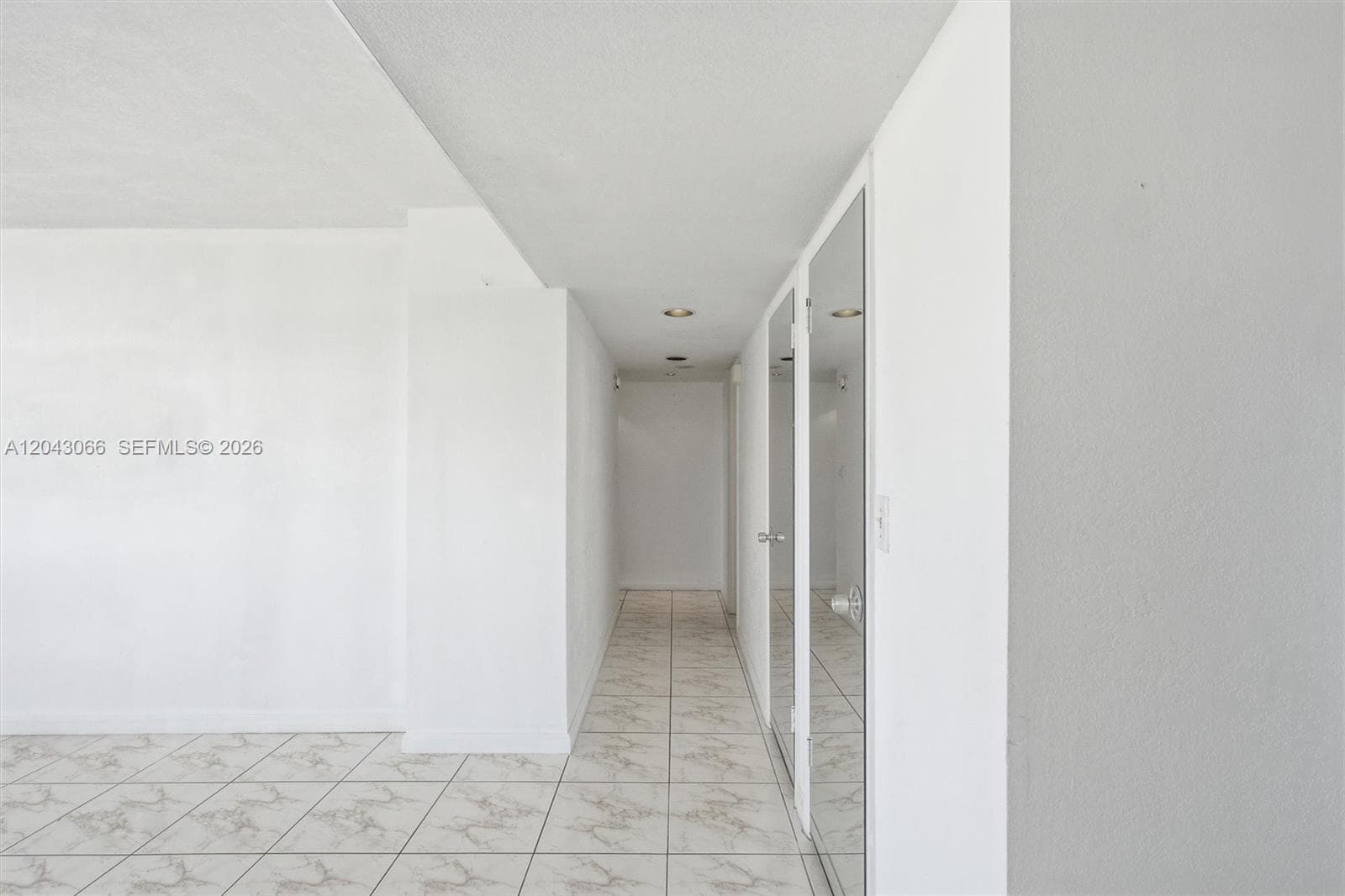 11930 N Bayshore Dr 609 photo 23