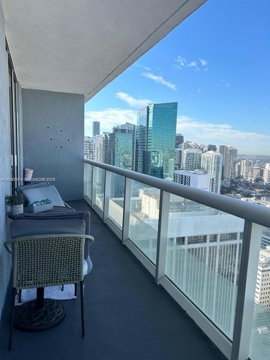 50 Biscayne Blvd 4607 photo 6