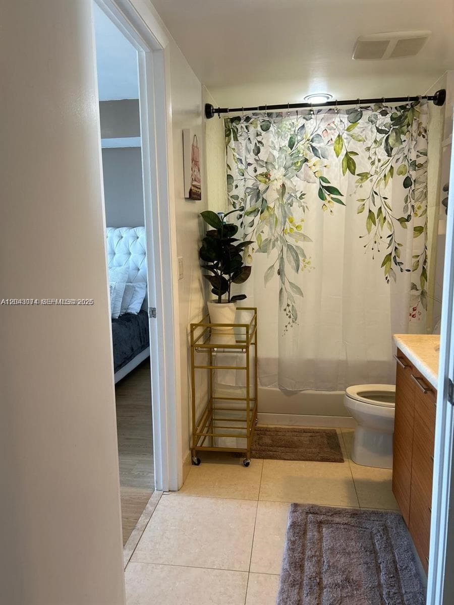 50 Biscayne Blvd 4607 photo 17