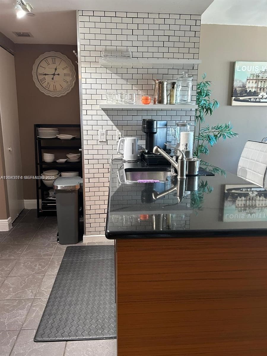 50 Biscayne Blvd 4607 photo 9