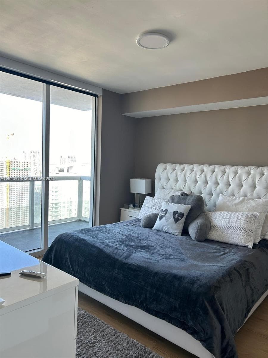 50 Biscayne Blvd 4607 photo 11