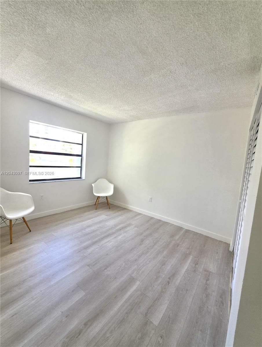 3582 NE 171st St 307 photo 4
