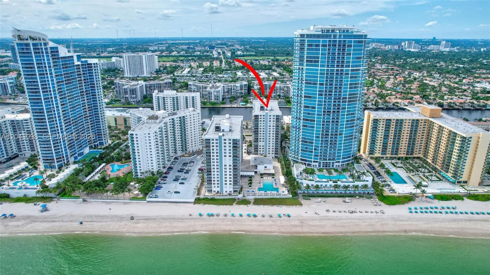 2751 S Ocean Dr 404N photo 1