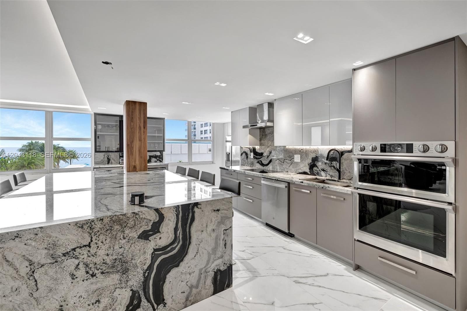 2751 S Ocean Dr 404N photo 10