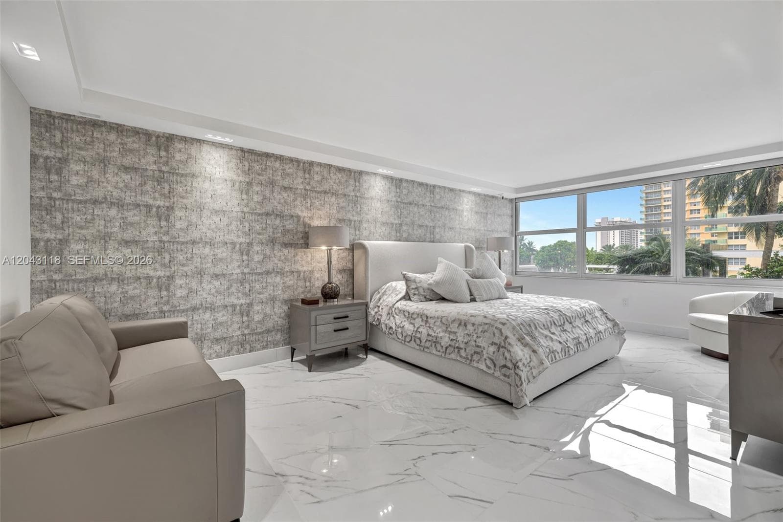 2751 S Ocean Dr 404N photo 19