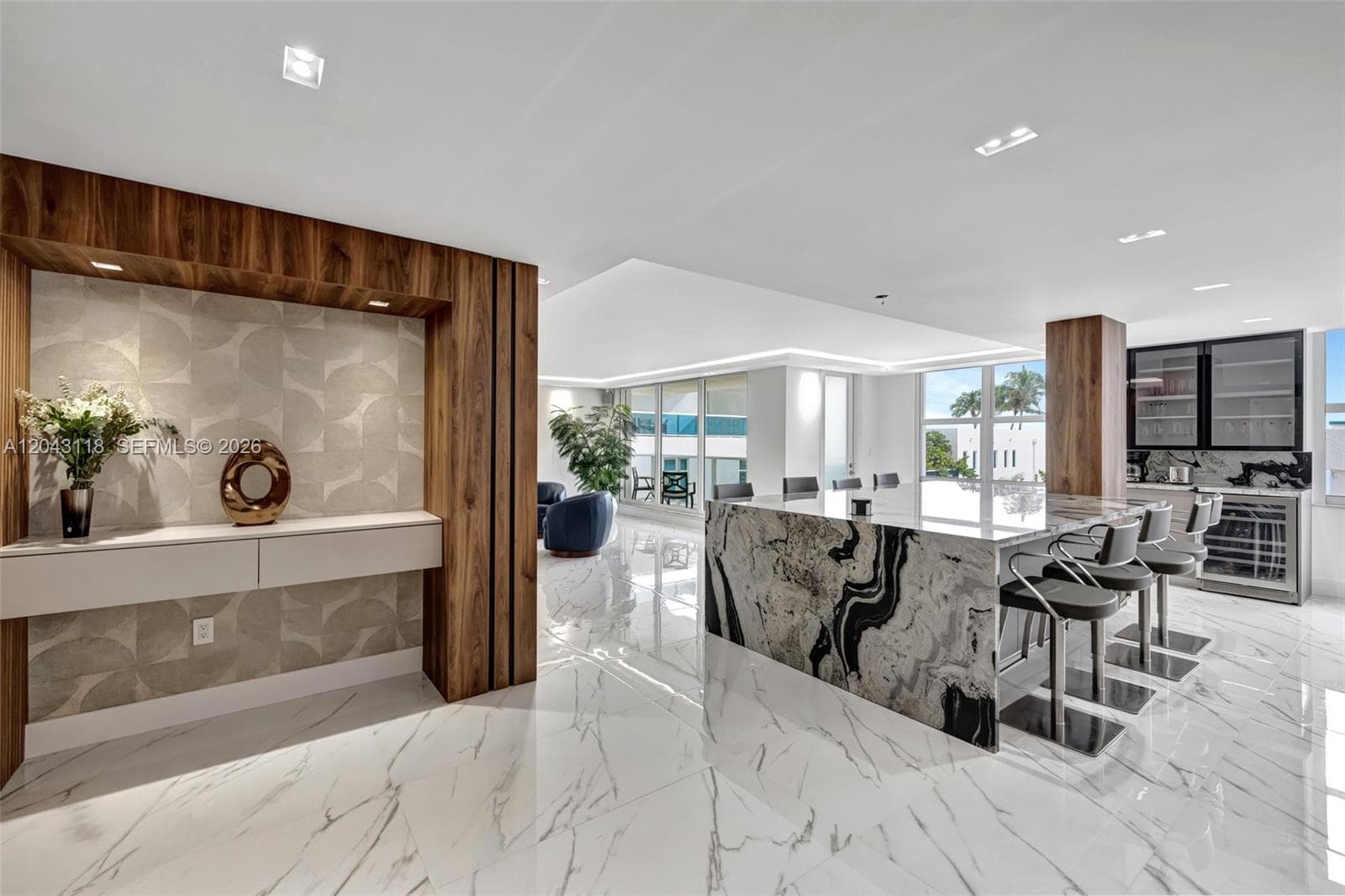 2751 S Ocean Dr 404N photo 8