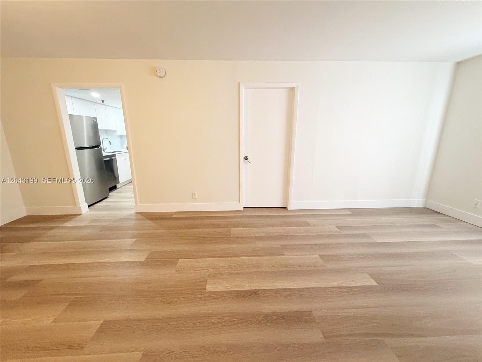 2625 Collins Ave 215 photo 13