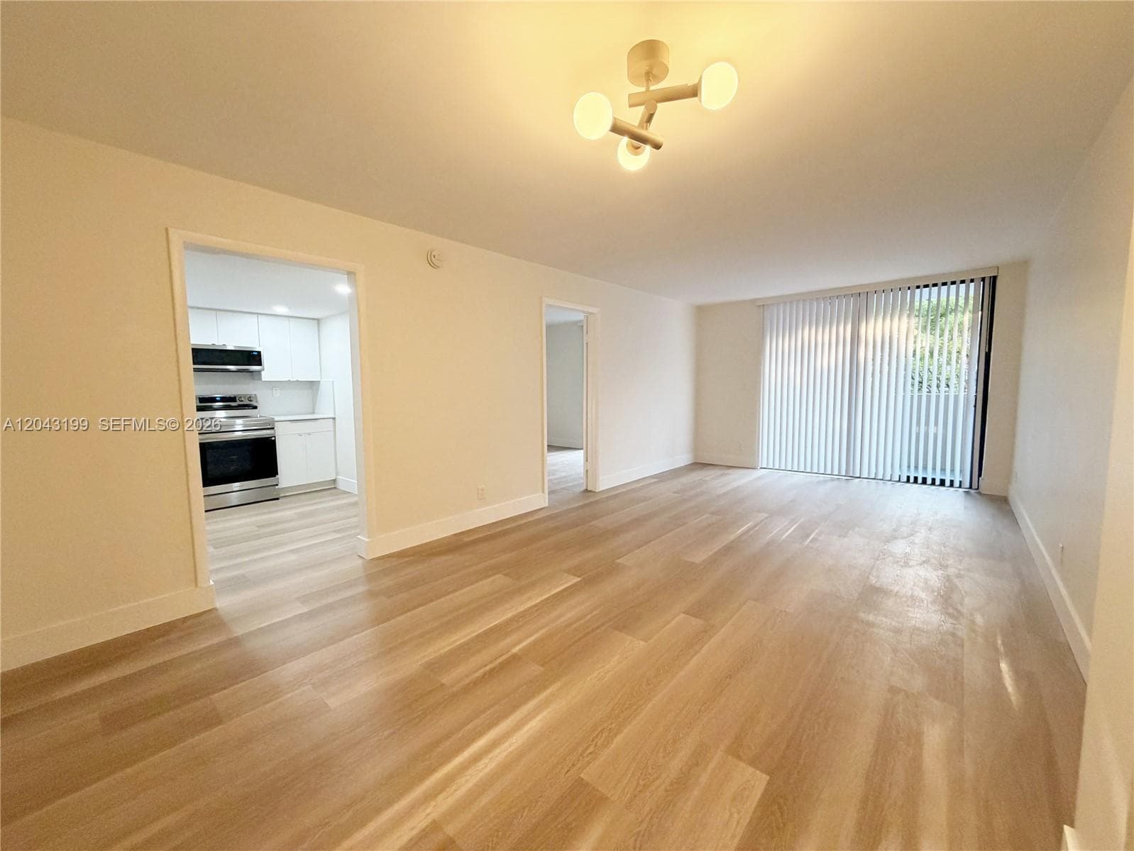 2625 Collins Ave 215 photo 12