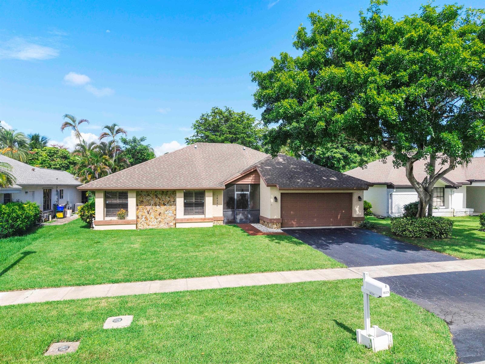 18324 181st Circle S photo 3