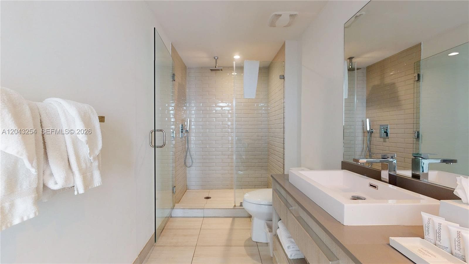 4010 S Ocean Dr R1004 photo 18