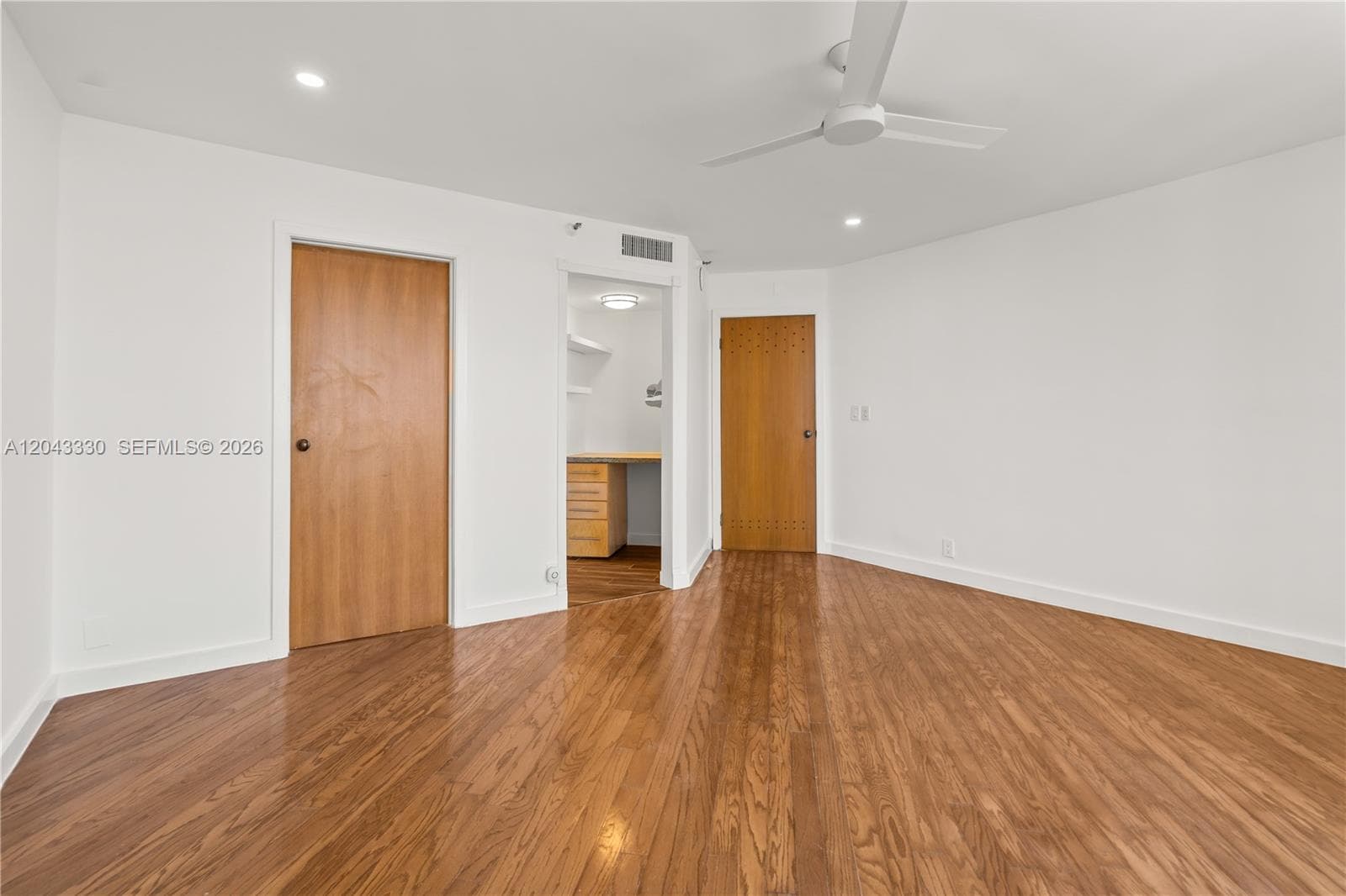 19101 Mystic Pointe Dr 1508 photo 22