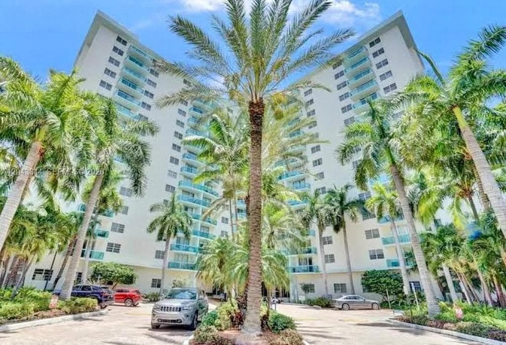 3801 S Ocean Dr 11M photo 16