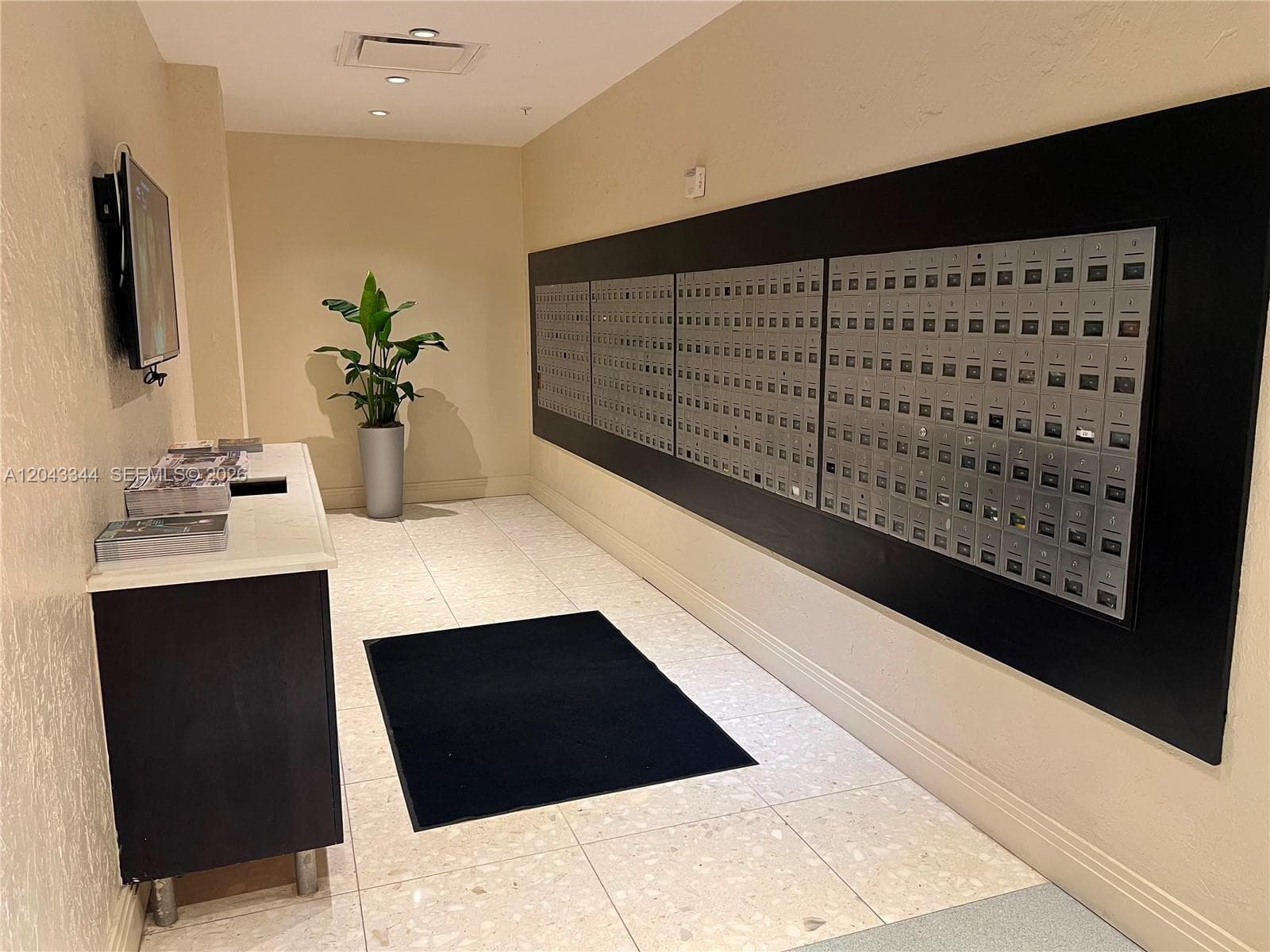 3801 S Ocean Dr 11M photo 22