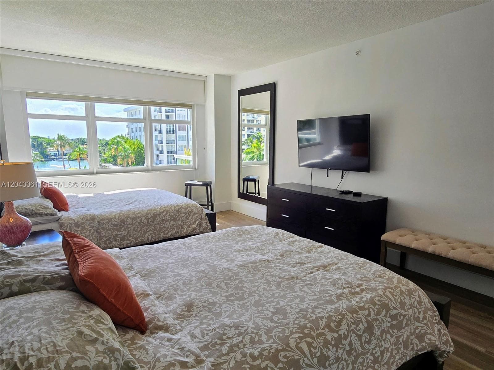 5601 Collins Ave 520 photo 15