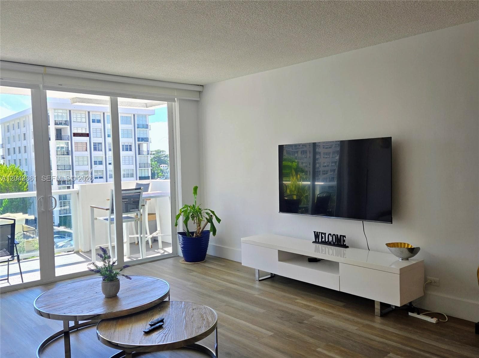 5601 Collins Ave 520 photo 8