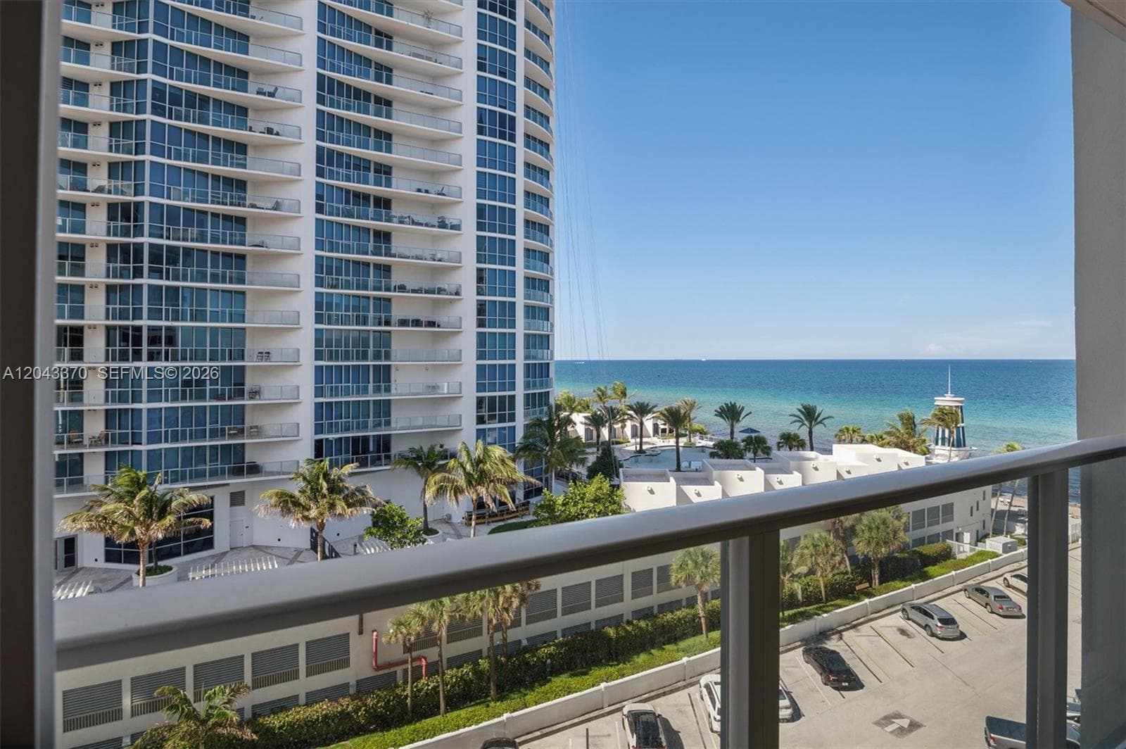 3505 S Ocean Dr 708 photo 9