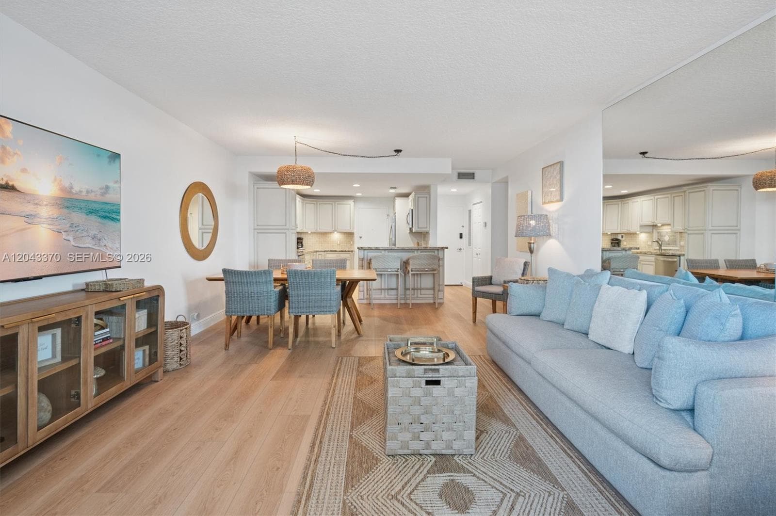 3505 S Ocean Dr 708 photo 4
