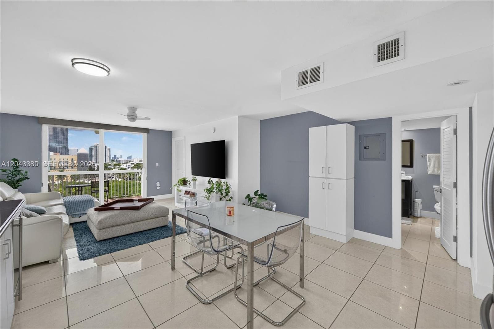 401 Ocean Dr 1001 photo 2
