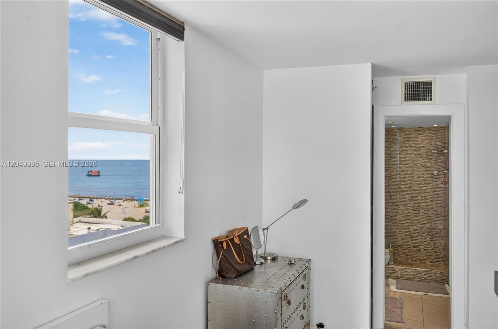 401 Ocean Dr 1001 photo 14