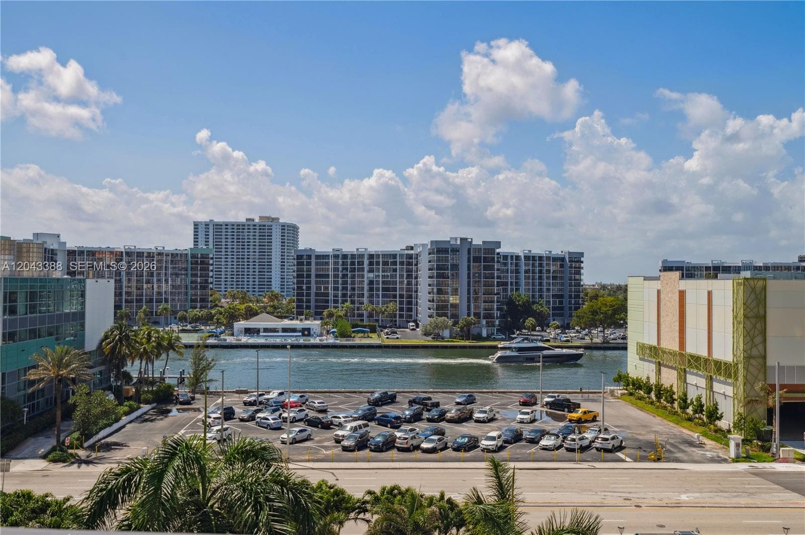 3505 S OCEAN DR 604 photo 2