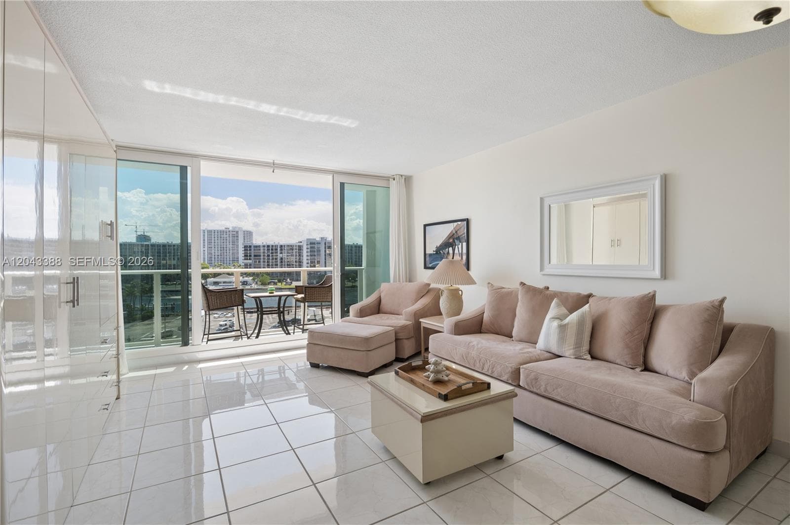 3505 S OCEAN DR 604 photo 5