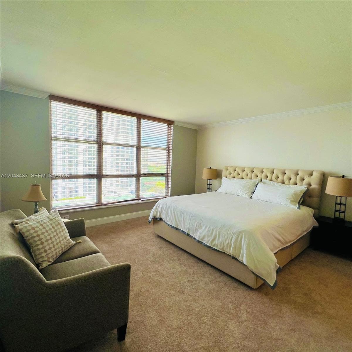 3600 Mystic Pointe Dr 1401 photo 13