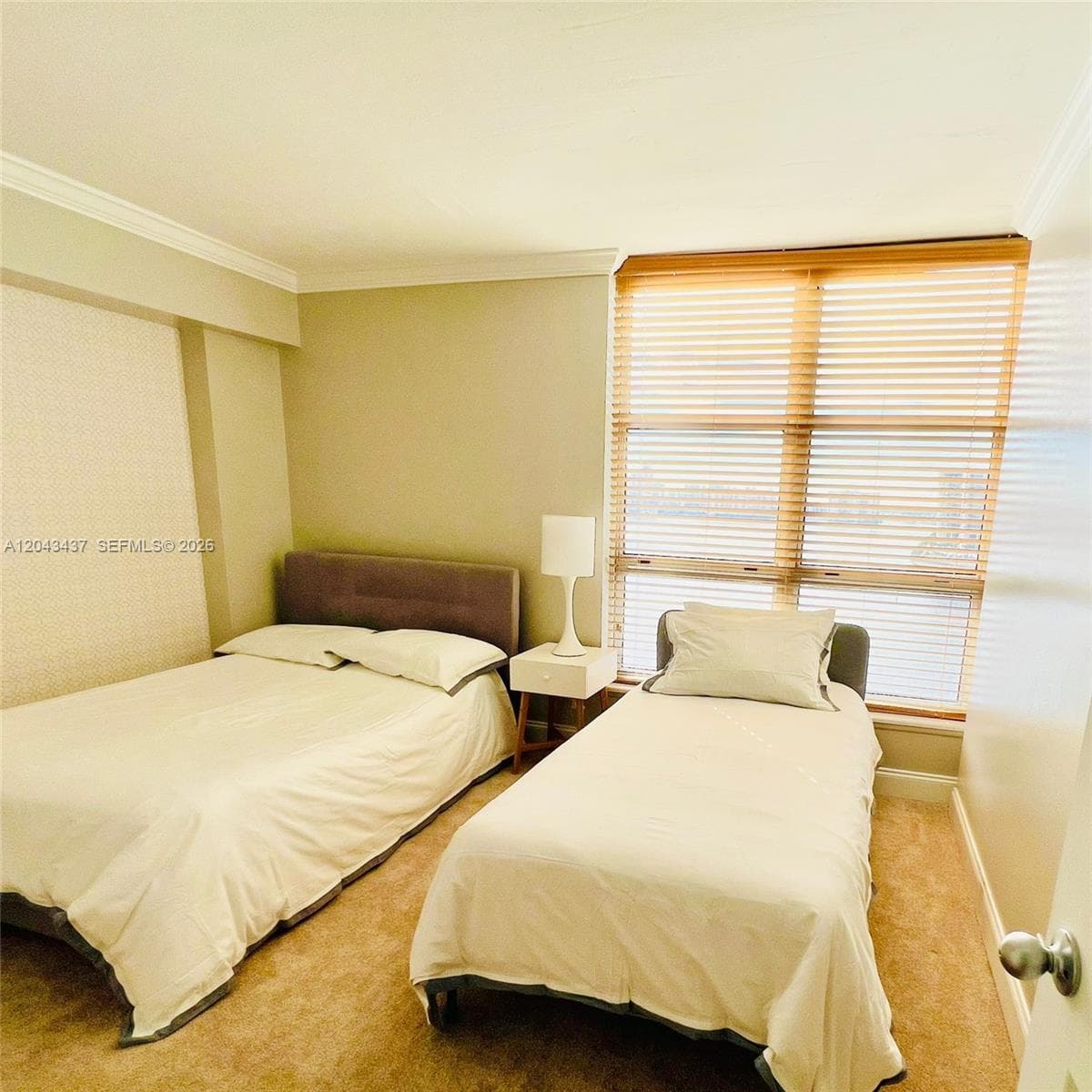 3600 Mystic Pointe Dr 1401 photo 17