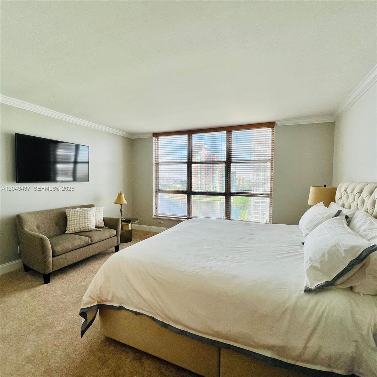 3600 Mystic Pointe Dr 1401 photo 12