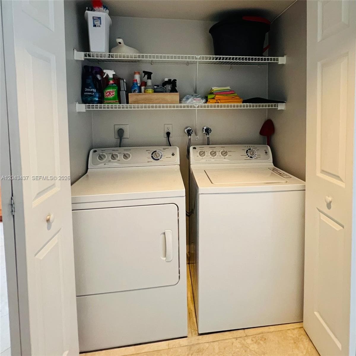 3600 Mystic Pointe Dr 1401 photo 20