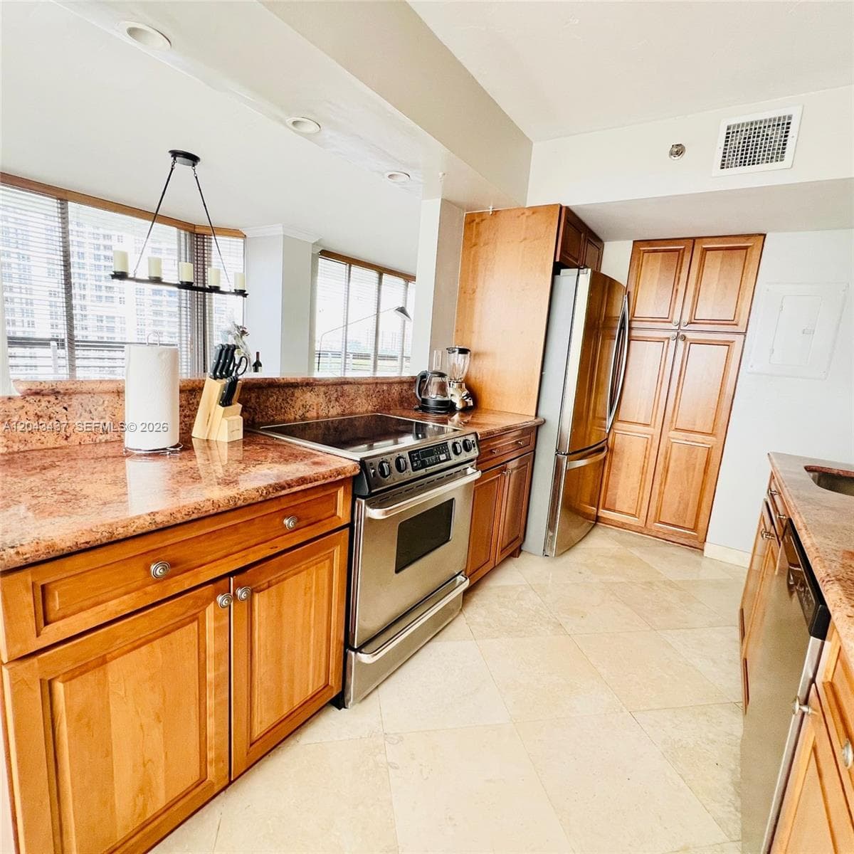 3600 Mystic Pointe Dr 1401 photo 11