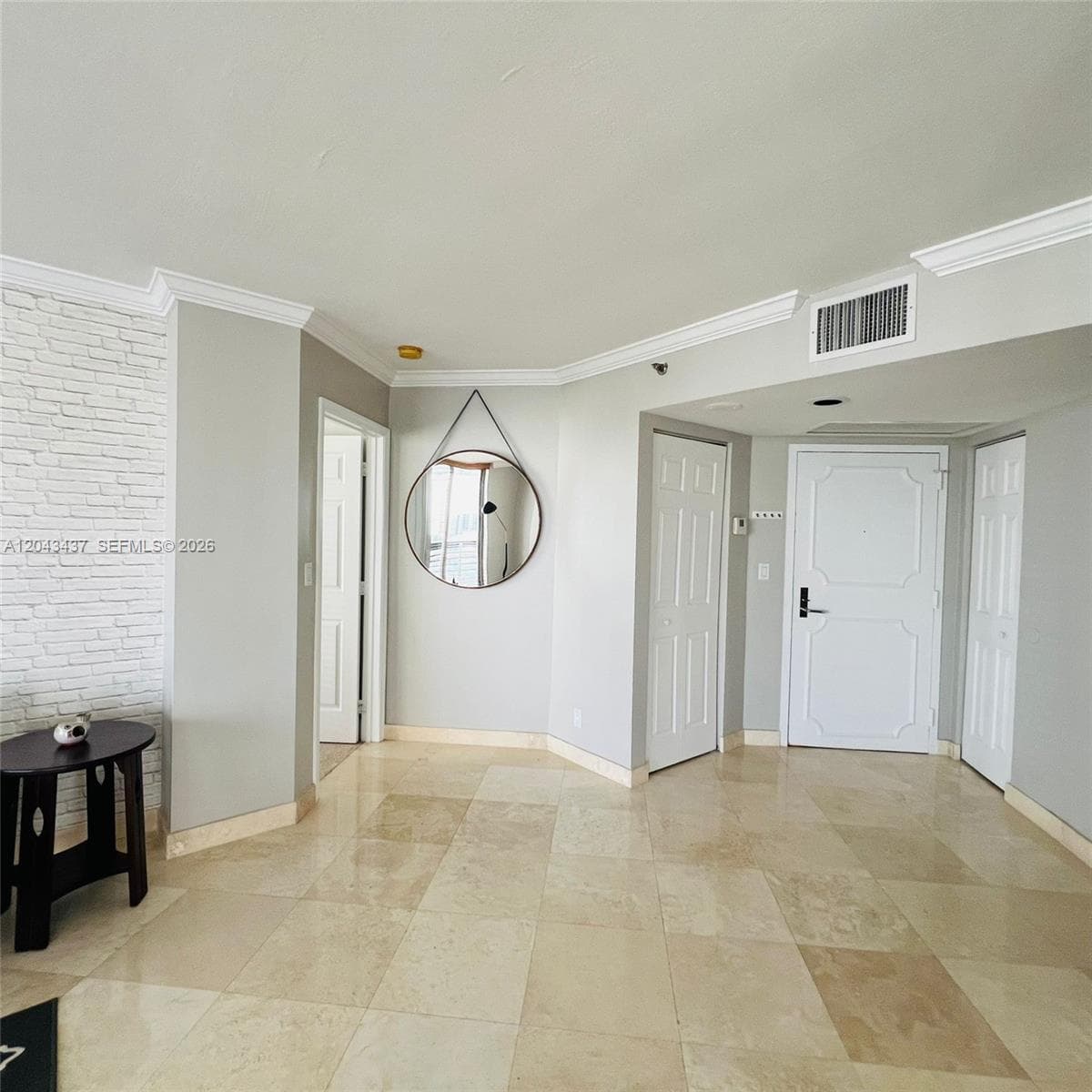 3600 Mystic Pointe Dr 1401 photo 8