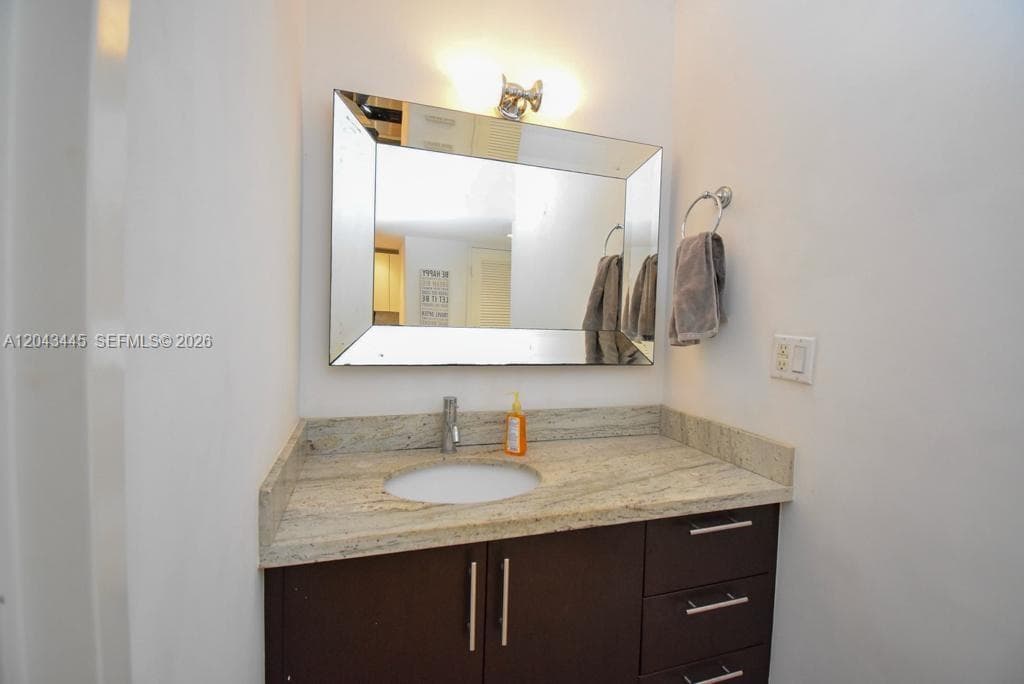 100 Lincoln Rd 1507 photo 5