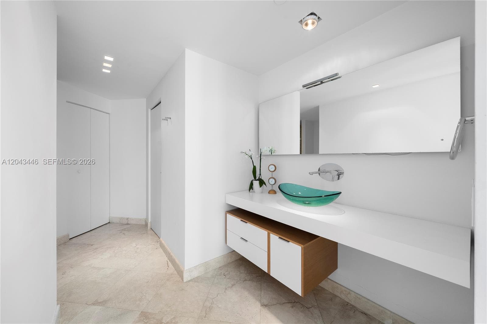 4779 Collins Ave 2601/02 photo 10