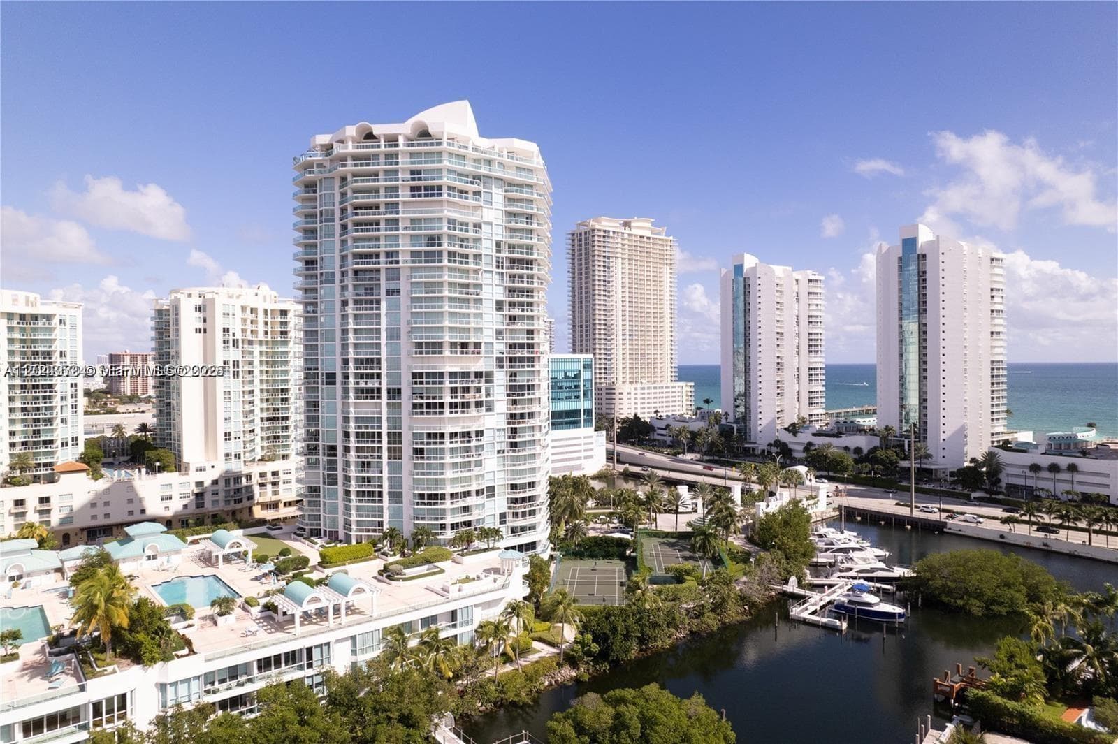 16400 Collins Ave 942 photo 17