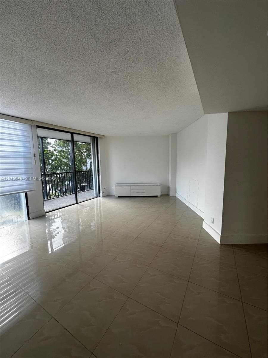 3475 N Country Club Dr 315 photo 10
