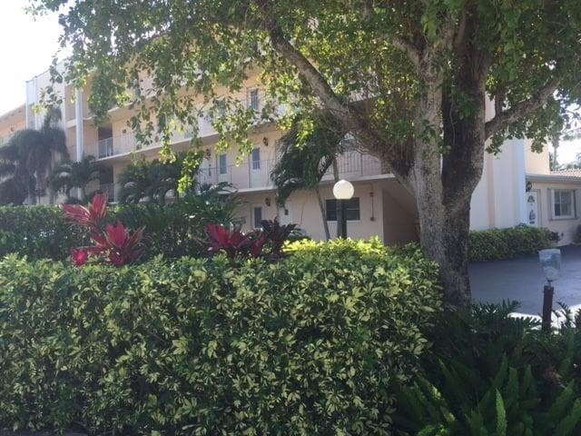 698 NE Spanish River Boulevard 0250 photo 18