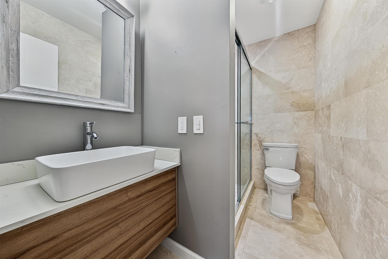 6345 Bay Club Drive 3 photo 15