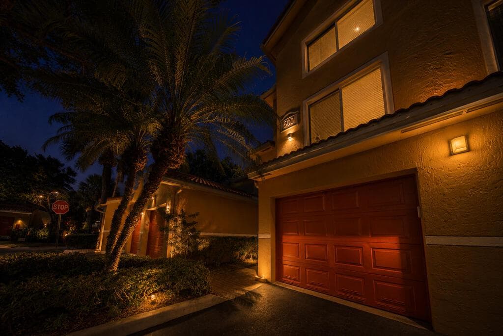 500 Scotia Drive 302 photo 2
