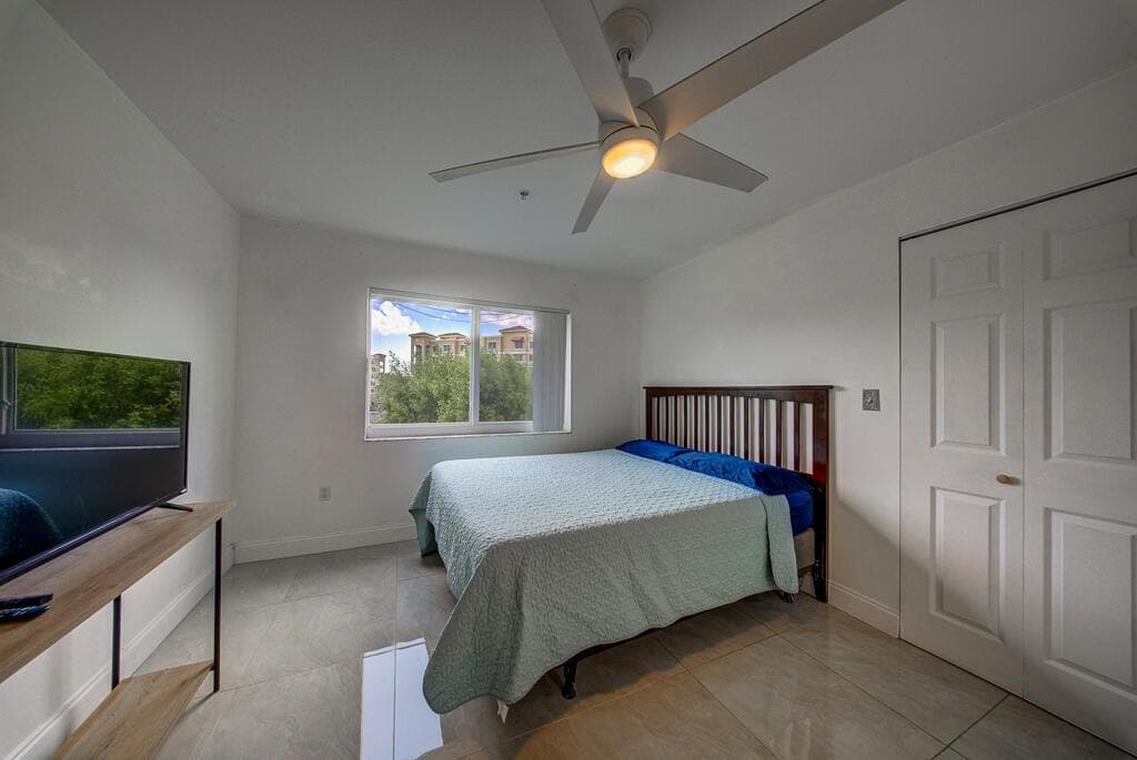 500 Scotia Drive 302 photo 16