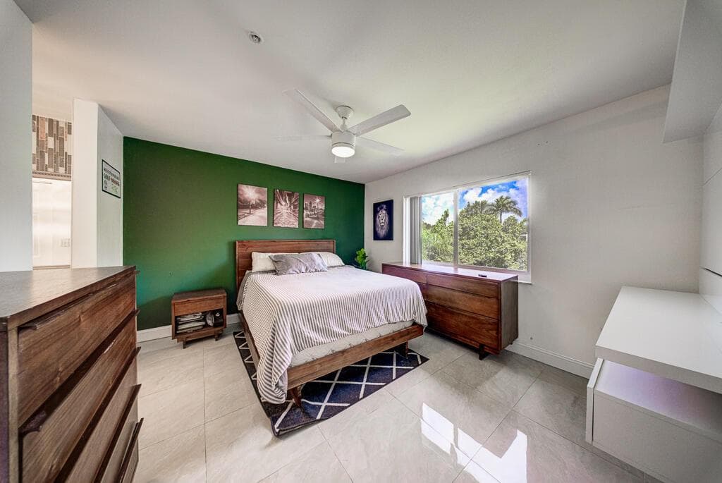 500 Scotia Drive 302 photo 11
