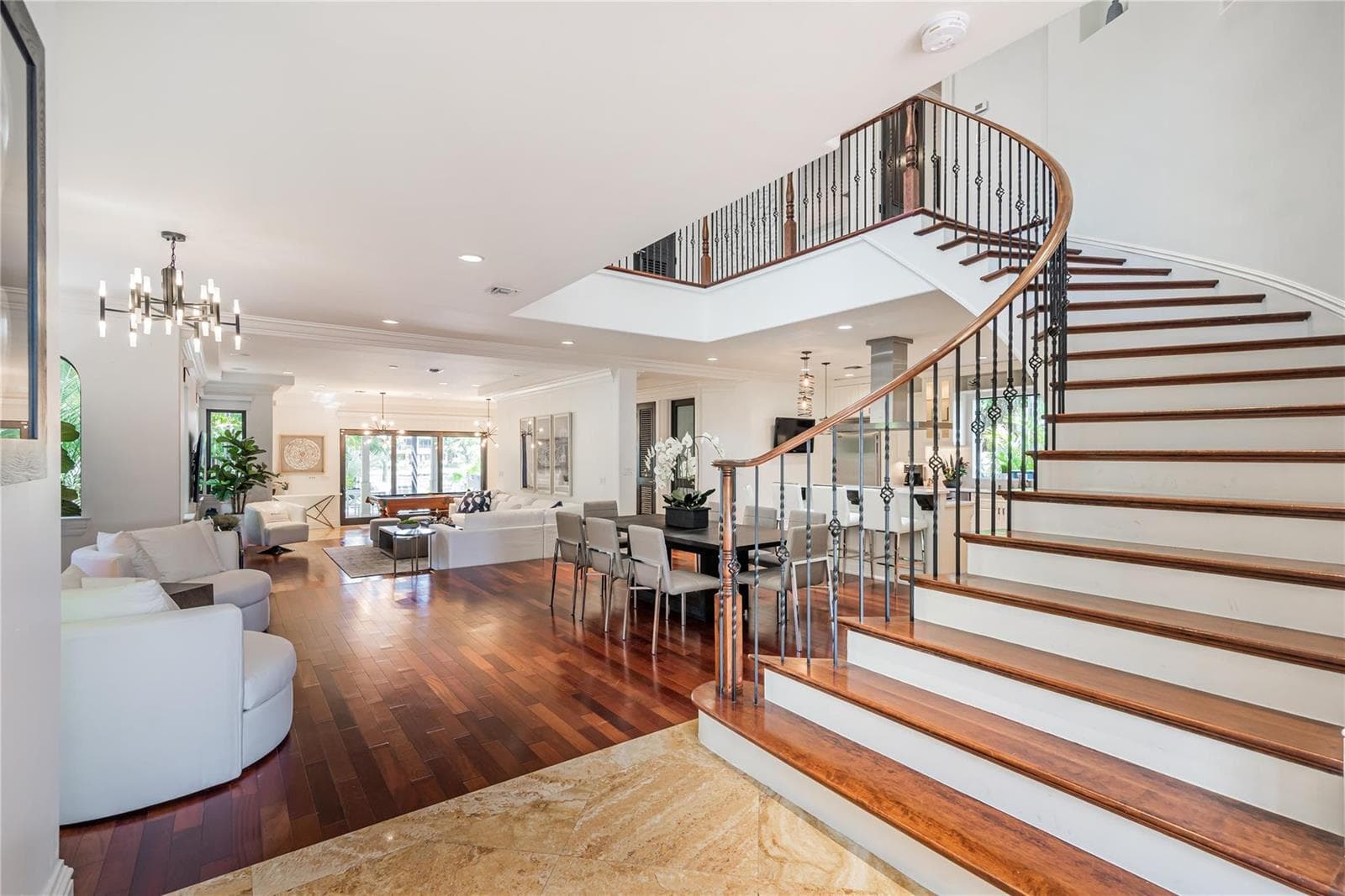 2415 Middle River Drive photo 4