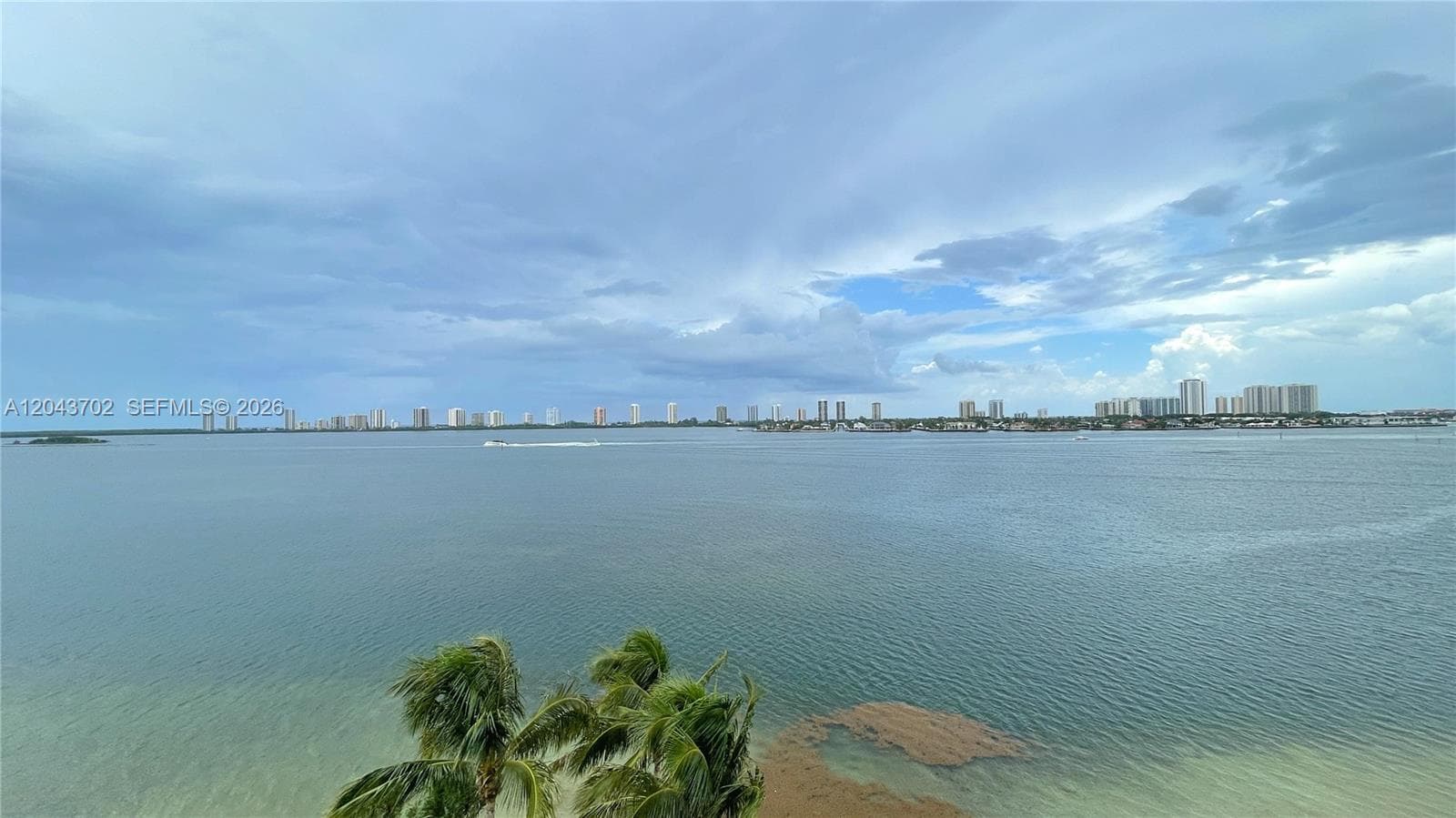 401 Lake Shore Dr 801 photo 1