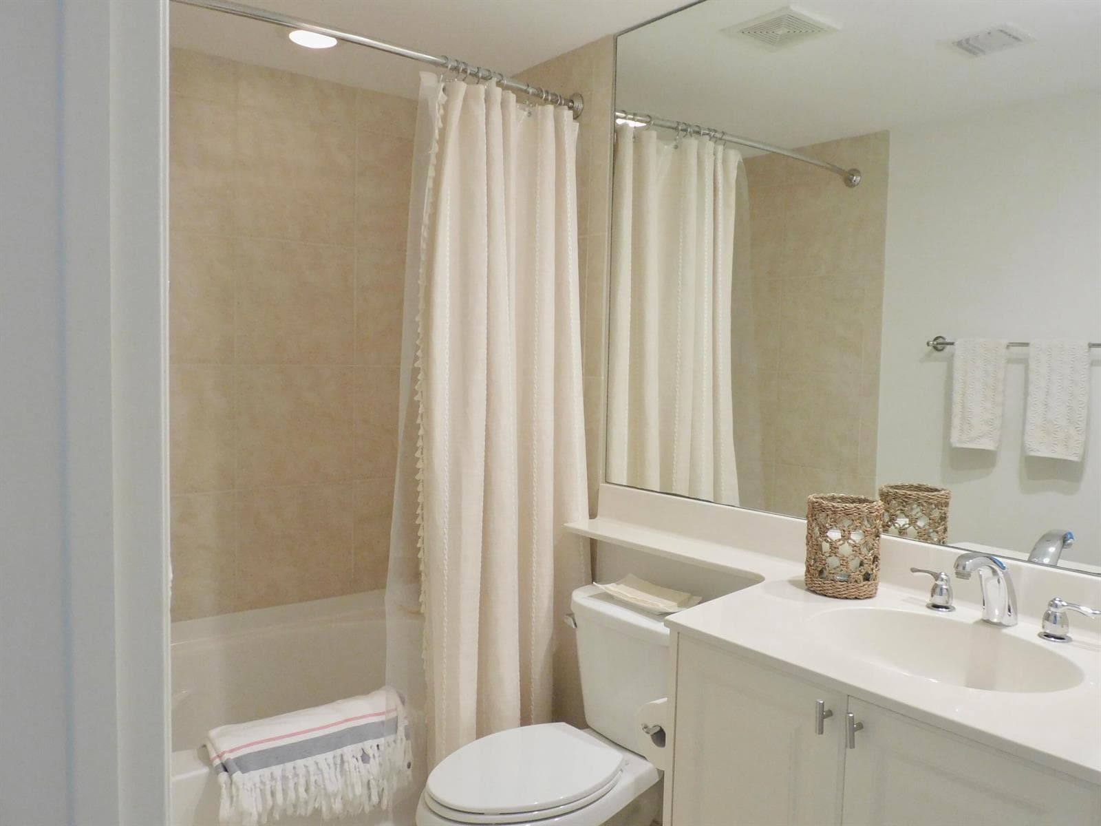 815 NW Flagler Avenue 302 photo 22