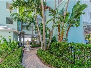 815 NW Flagler Avenue 302 photo 4