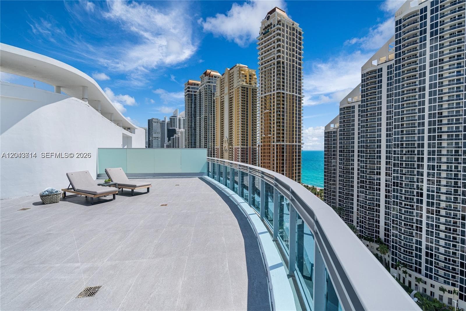 17550 Collins Ave PH1 photo 6