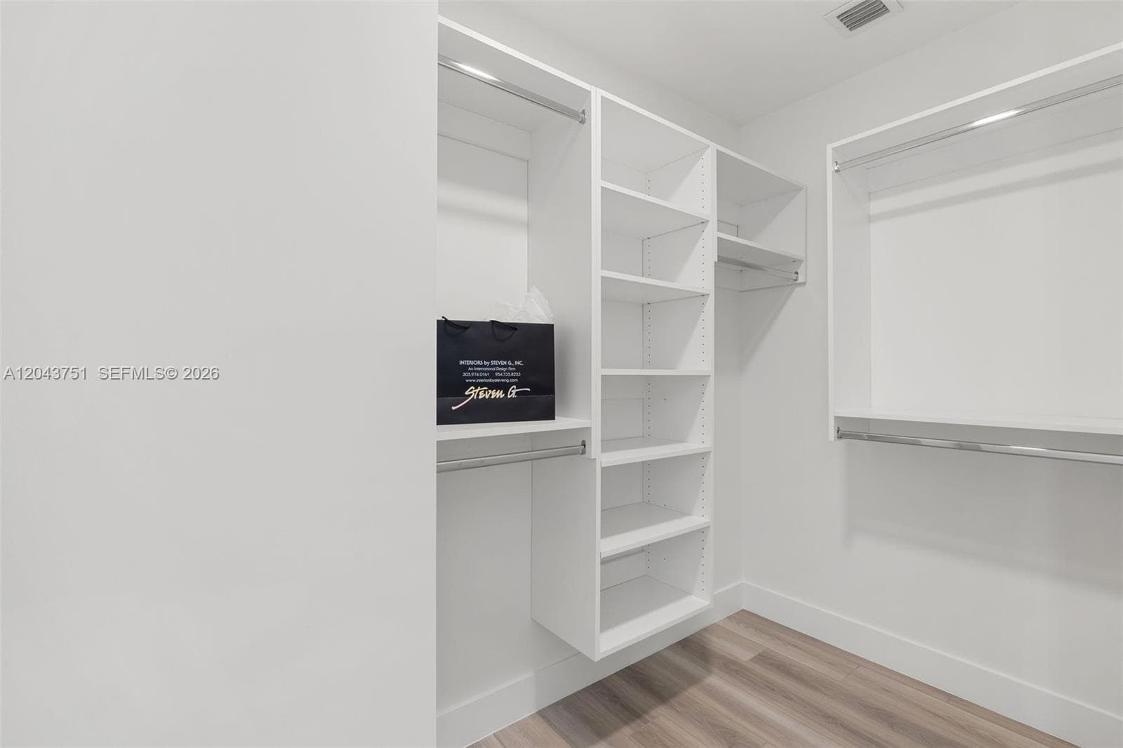 101 Diplomat Pkwy 1108 photo 25