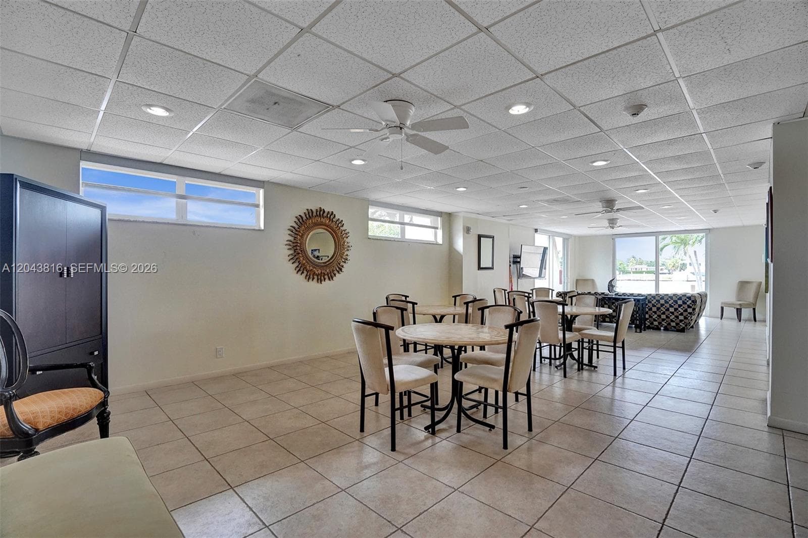 2639 N Riverside Dr 206 photo 25