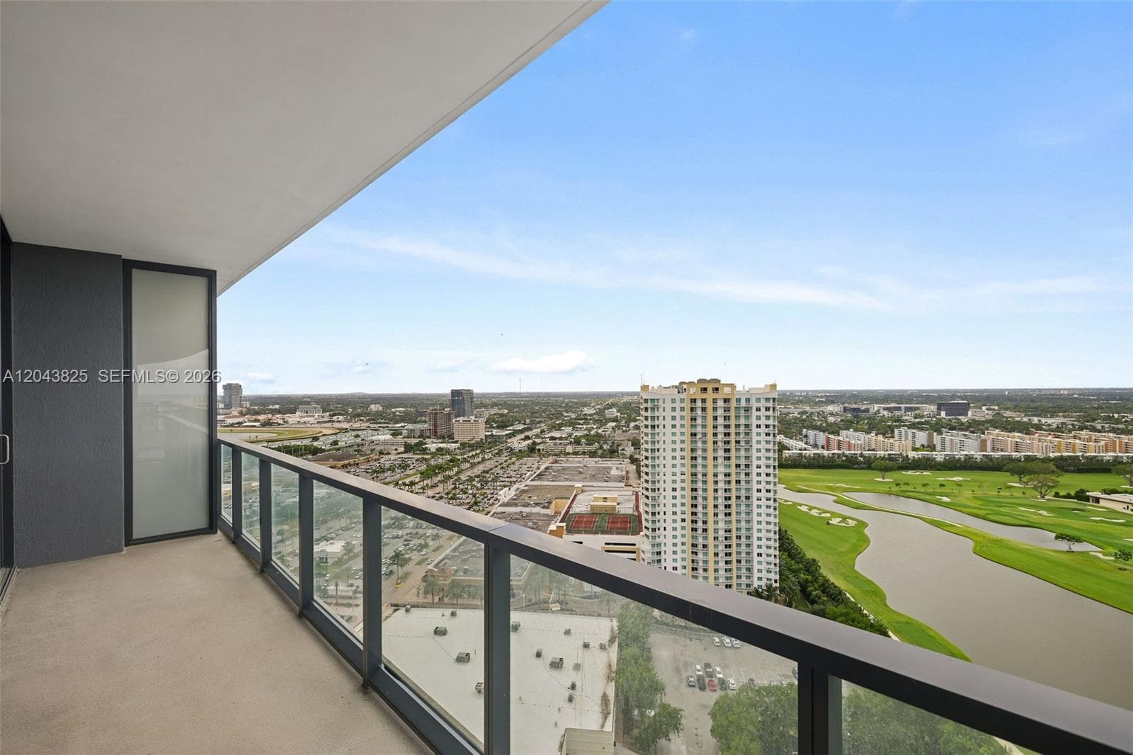 101 Diplomat Pkwy 1805 photo 5