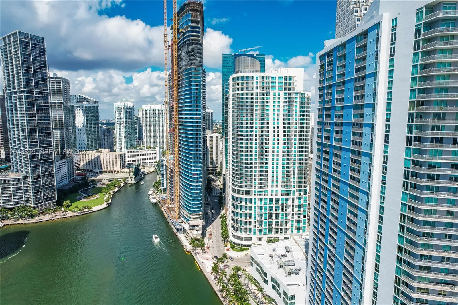 300 S Biscayne Blvd L-612 photo 6