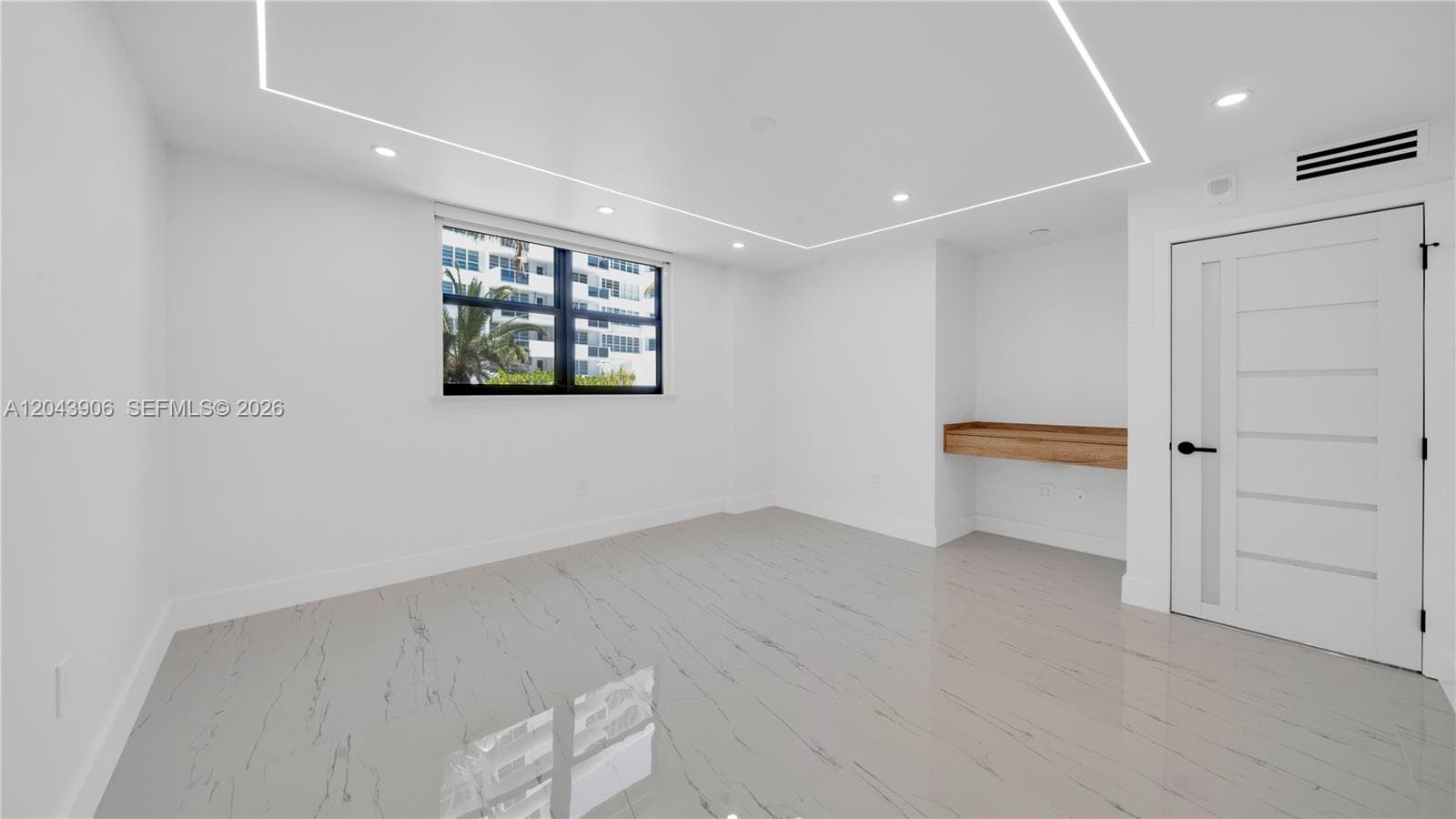 1623 Collins Ave 415 photo 24